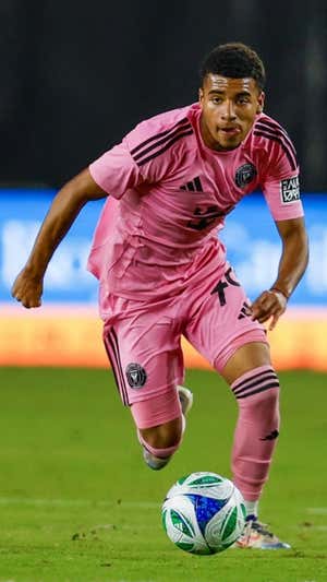 Alejandro Flores, en el último partido jugado contra el Miami United.   Relevo