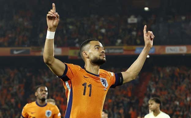 Gapko celebra el 1-1 en De Kuip.  GETTY