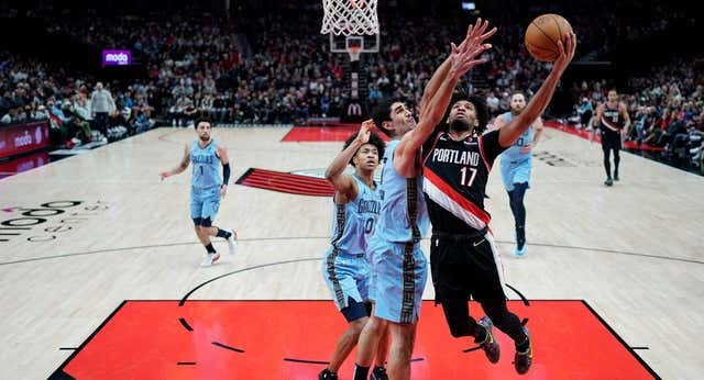 Santi Aldama regresa a lo grande tras siete partidos de ausencia, pero los Grizzlies desaprovechan su buen hacer