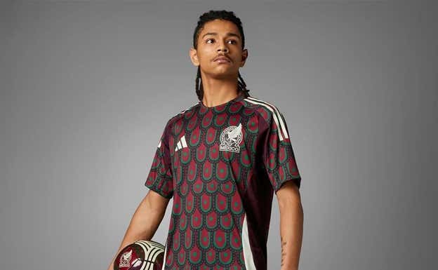 Camiseta local de México.  Adidas Football