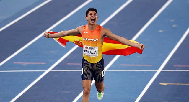 Elvin Josué Canales gana la medalla de bronce en 800 y estrena su palmarés a nivel internacional