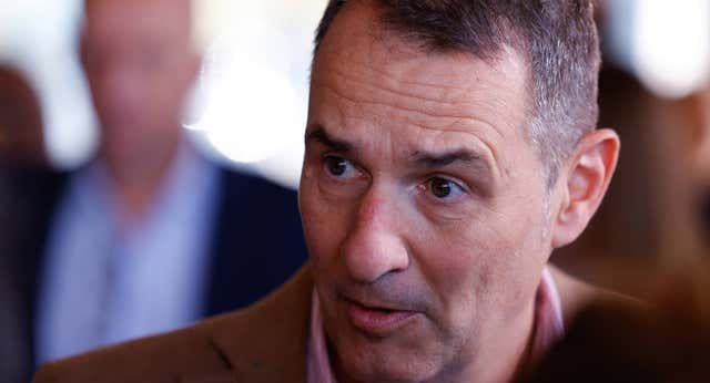 Clos Gómez carga duramente contra Mateu Lahoz, al que tacha de «meme» y «resentido»: «Me duele mucho»