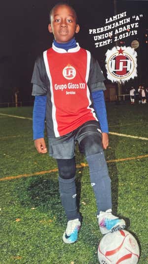 Lamini Fati, en el prebenjamín del Adarve.