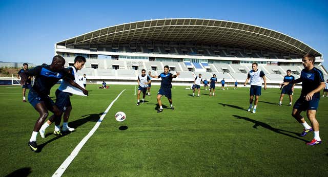 El Málaga CF vivirá en la ciudad deportiva y se mudará al estadio de atletismo para agilizar las obras del Mundial