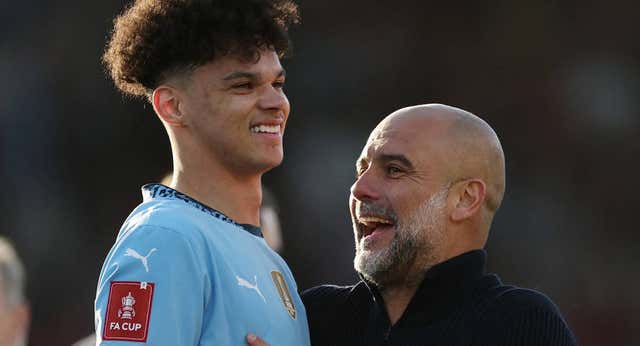 Guardiola encuentra a su nueva joya, remonta a Iraola y alcanza las semifinales de la FA Cup