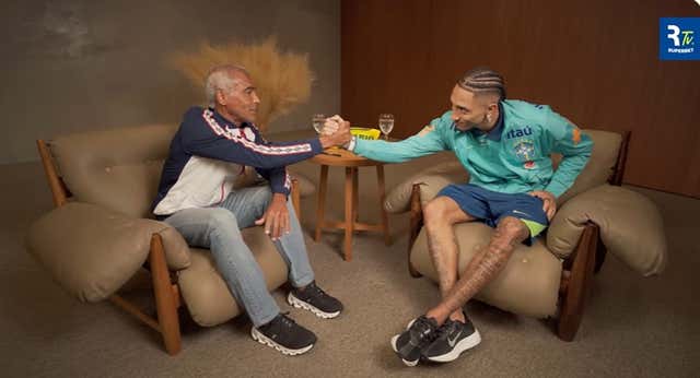 Los secretos del podcast viral de Romario donde Raphinha retó a los argentinos: «Es una figura muy poderosa»