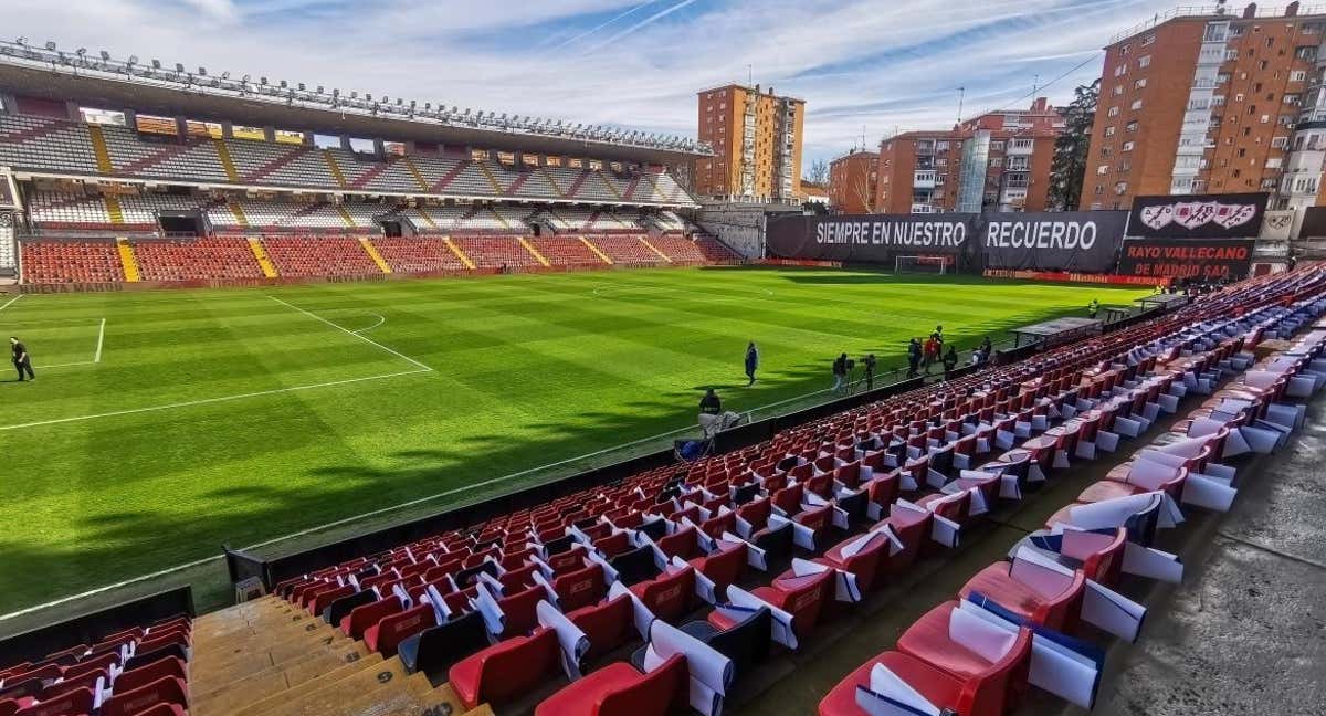 Panorámica del estadio de Vallecas.