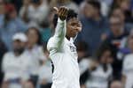 El pichichi Endrick devuelve al Bernabéu la arrancada de Ronaldo Nazario y la cuchara de Raúl para chupar menos banquillo