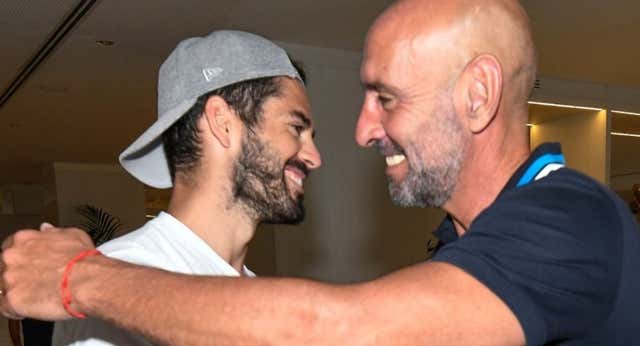 Monchi pone ‘matices’ a su encontronazo con Isco: “Sufrió mucho, su salida del Sevilla no fue la idónea”
