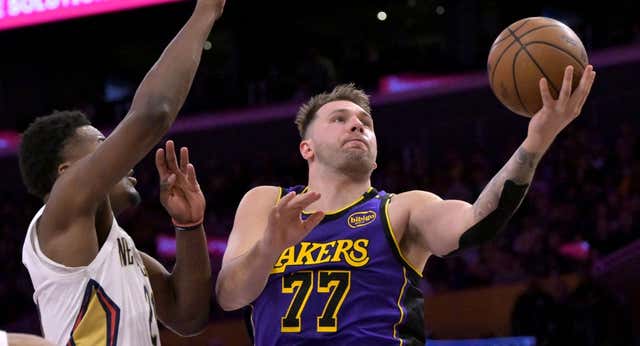 Luka Doncic se redime de una noche aciaga superando una vieja gesta de Michael Jordan y LeBron