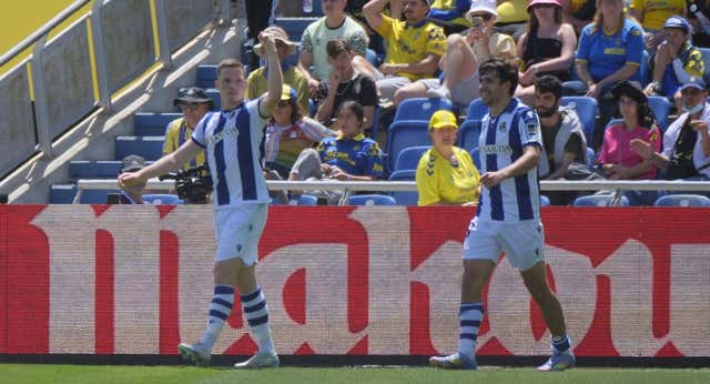 Festival goleador de la Real Sociedad frente a Las Palmas, que se hunde un poco más