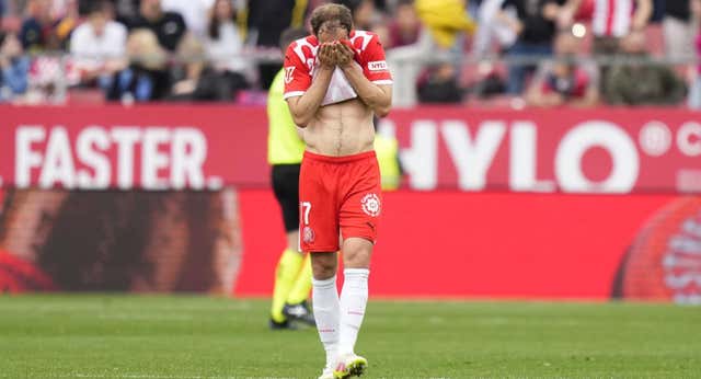 El fantasma del descenso vuelve a sobrevolar Girona: “He pedido a los jugadores que no bajen los brazos”