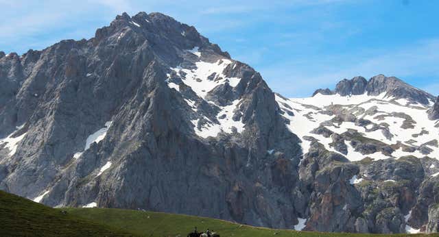 Dos montañeros portugueses mueren en Cantabria mientras escalaban en los Picos de Europa