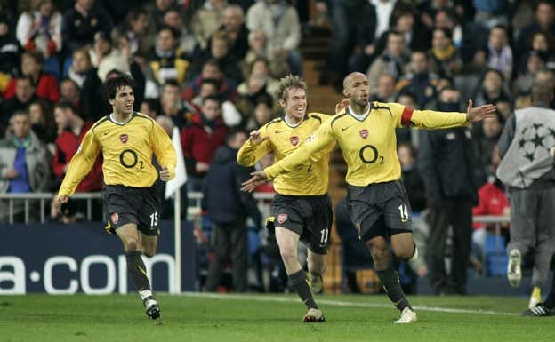 Henry celebra su gol al Real Madrid en 2006.