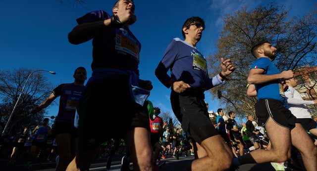 La muerte de un corredor en la media maratón de Madrid activa la alerta: «Por primera vez sentí que algo no iba bien»