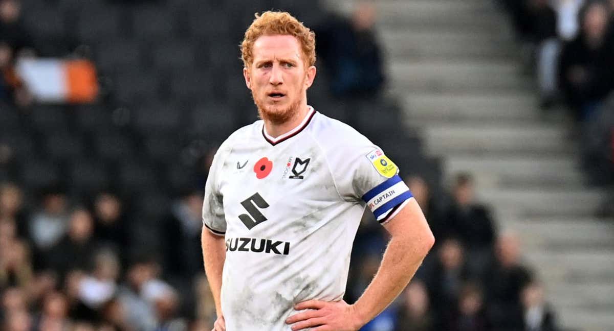 Dean Lewington, capitán del MK Dons.