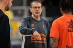 Pedro Martínez renueva hasta 2027 con el Valencia Basket