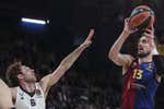 El Barça se mete con sufrimiento en el playoff y manda al Real Madrid al playin