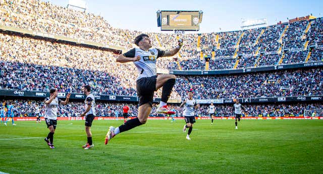 Diego López mirará a la grada de Mestalla y por fin verá a sus papás