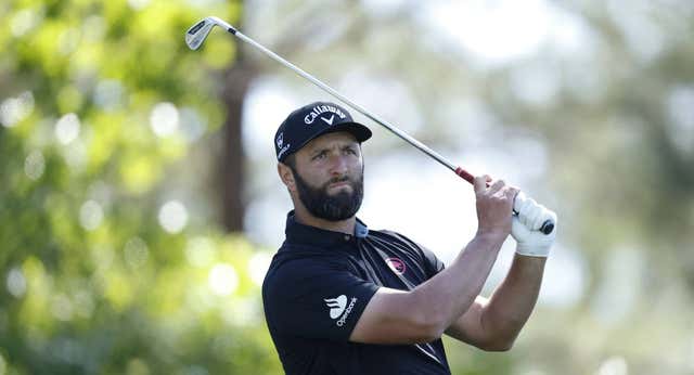 Jon Rahm salva el tipo en el Masters de Augusta (salvo milagro) pero llega a la mitad del torneo sin opciones de ganar