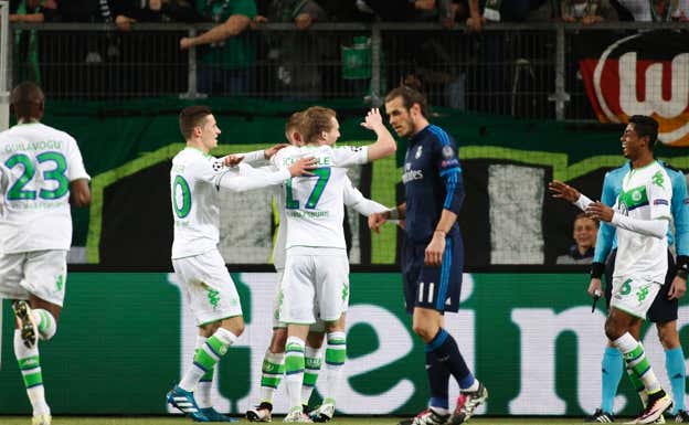 El Wolfsburgo celebra un gol al Real Madrid.  AFP