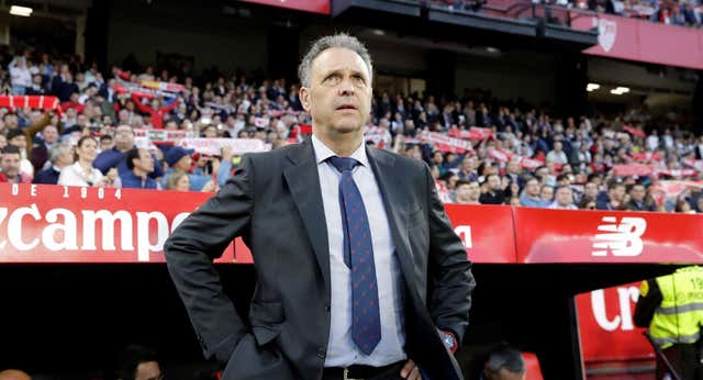 Los motivos del Sevilla para que Joaquín Caparrós sea por cuarta vez su entrenador