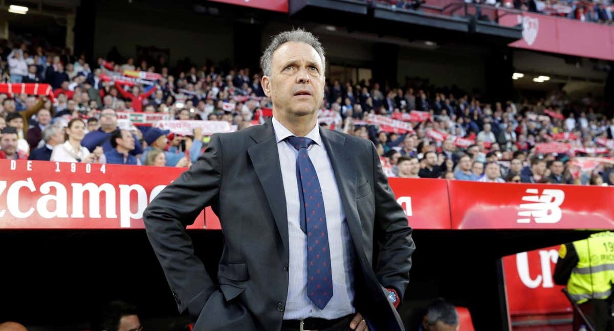 Joaquín Caparrós, en uno de sus regresos al banquillo del Sevilla.