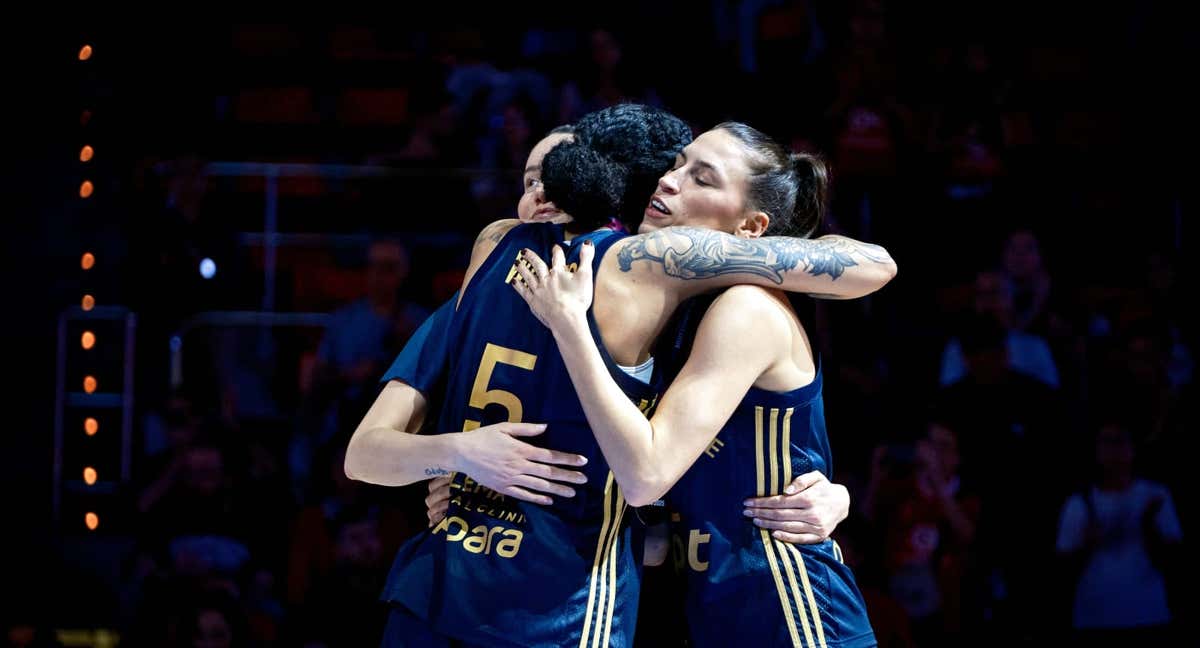 El Fenerbahçe celebra la victoria ante Valencia Basket.