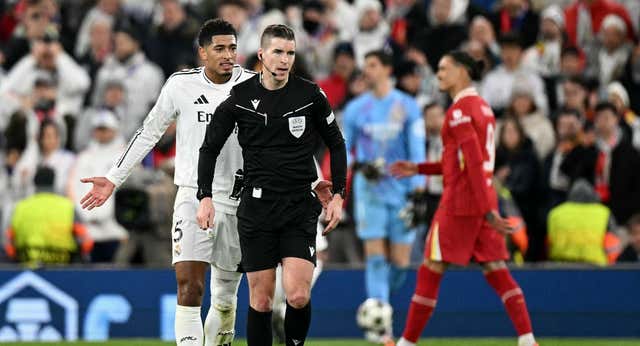 El francés François Letexier dirigirá la vuelta de cuartos de final del Real Madrid-Arsenal