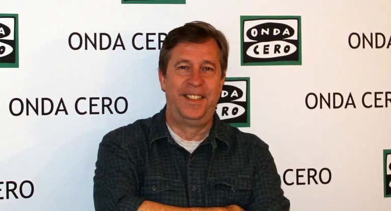 Santi Segurola es actualmente comentarista en RadioEstadio Noche, en Onda Cero.