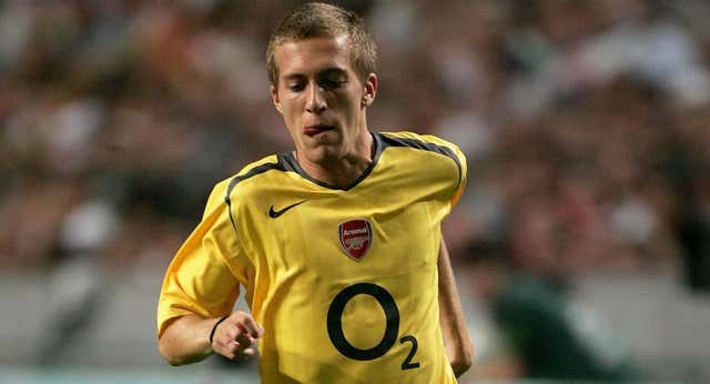 El desconocido que vivió el último Real Madrid – Arsenal desde el banquillo de Wenger: “Cassano me dijo: ‘Te la doy, pero no va a estar sudada’”
