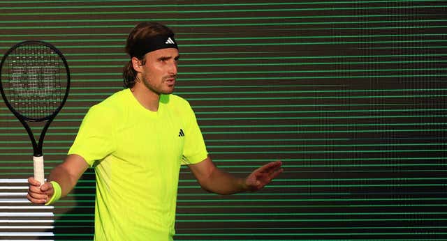 Stefanos Tsitsipas arrolla en su debut en el Godó mientras Goran Ivanisevic calienta en la banda: “Pronto habrá noticias”