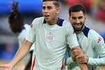 El cuerpo de Álex Baena dice basta: Eurocopa, Juegos Olímpicos, LaLiga y 800 minutos más que Fermín López