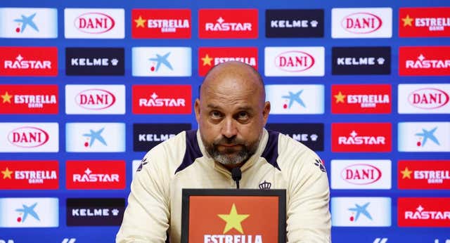 Manolo González es un «agorero» y no quiere mirar a Europa: «Esto es como cuando el Barça tenía a Messi y te ganaba partidos»