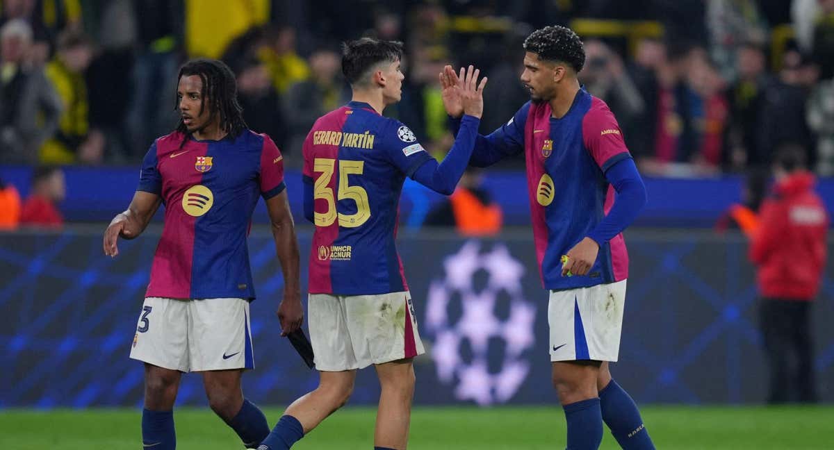 El FC Barcelona celebró la clasificación para las semifinales de la Champions en Dortmund.
