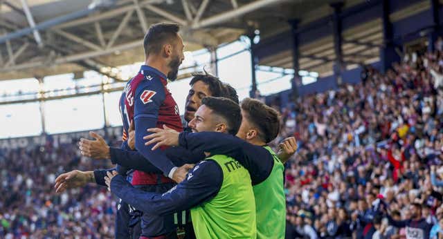 El Levante se da un festín ante Gabi y vuelan alto hacia el ascenso