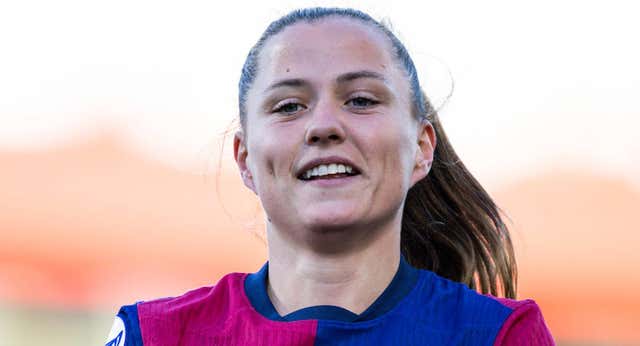 Claudia Pina pone al Barça mirando a su sexta final y hiere de gravedad al Chelsea