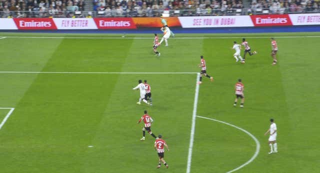 Por qué Martínez Munuera anuló el gol de Vinicius por el fuera de juego de Endrick