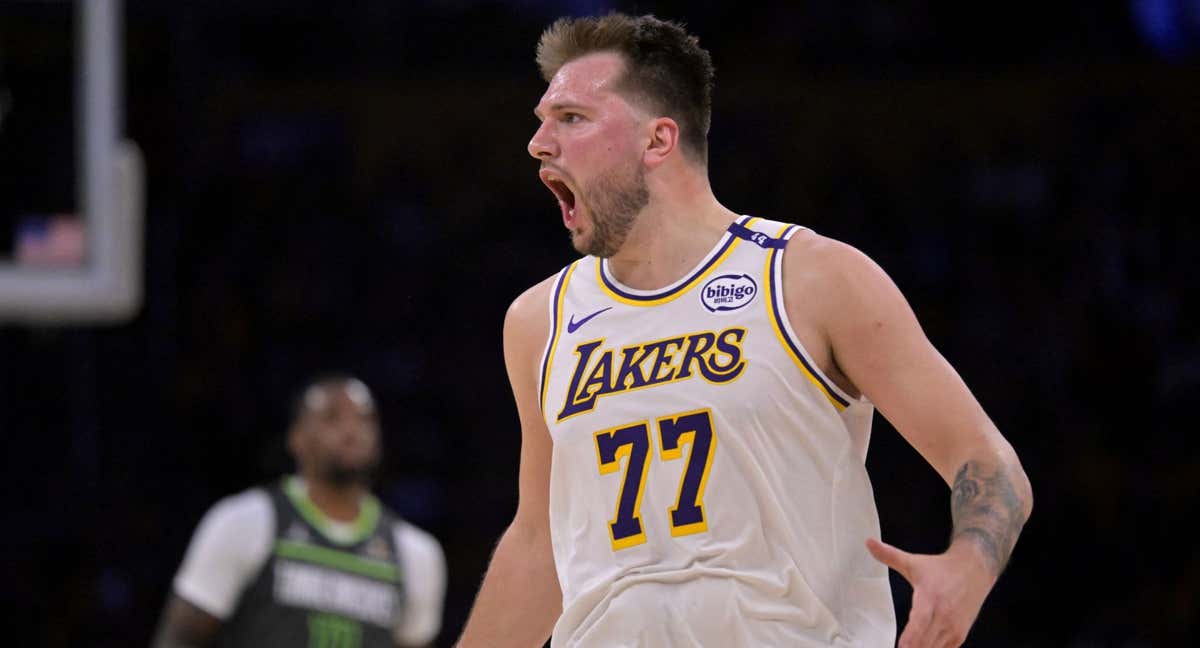 Doncic, en un partido con los Lakers.