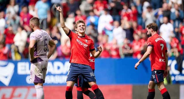Pablo Ibáñez apunta al Alavés, con su renovación con Osasuna estancada