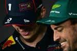 Fernando Alonso 'pasa' de los rumores sobre Max Verstappen: «Uf, ya empezamos...»