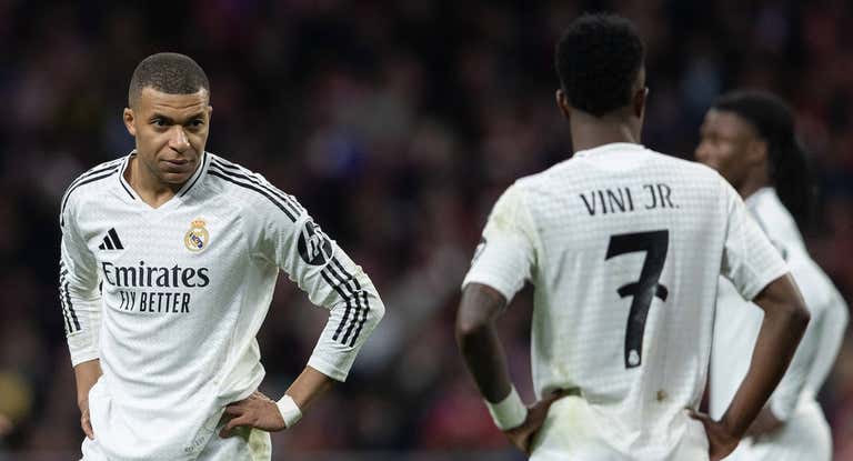Mbappé y Vinicius, en un partido.