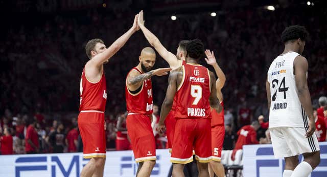 El Olympiacos fue demasiado “gigante” ante un pobre Real Madrid