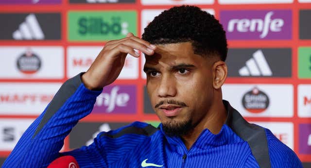 Araujo aprende la lección de 2023 sobre una nueva era del Barcelona: “No va a salir de mi boca decir eso”