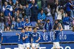 El Oviedo tumba al Levante y todavía sueña con el ascenso directo