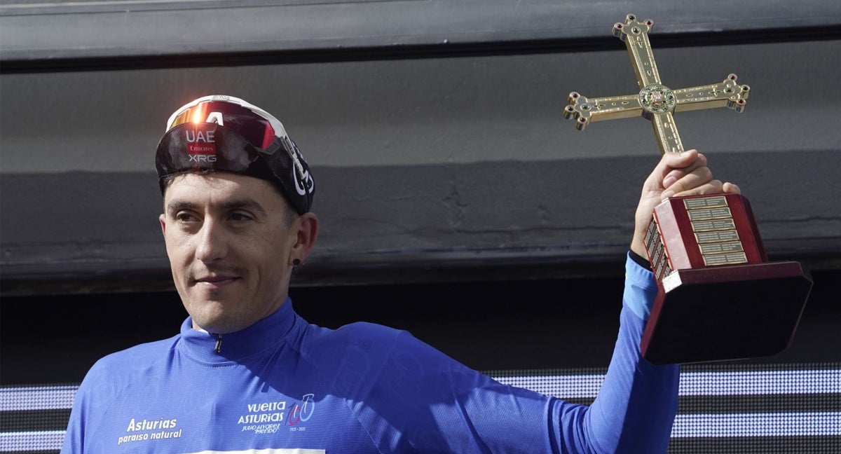 Marc Soler en la Vuelta a Asturias.
