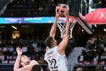 El Real Madrid se hace grande y sigue vivo ante el Olympiacos