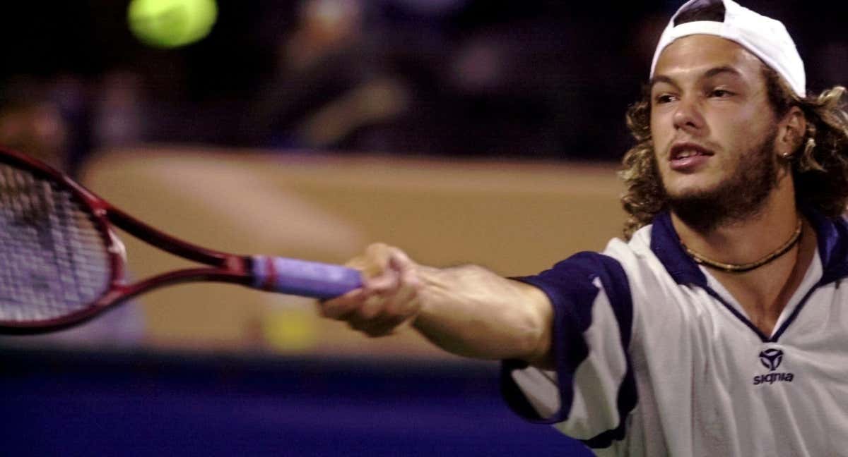 José Acasuso, en el torneo de Scottsdale en 2001. /AP Photo/Paul Connors