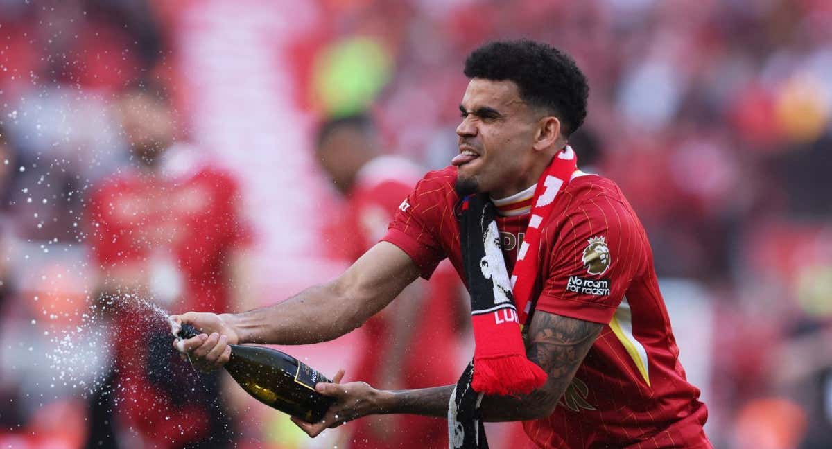Luis Díaz celebra en el momento del triunfo del Liverpool. /REUTERS