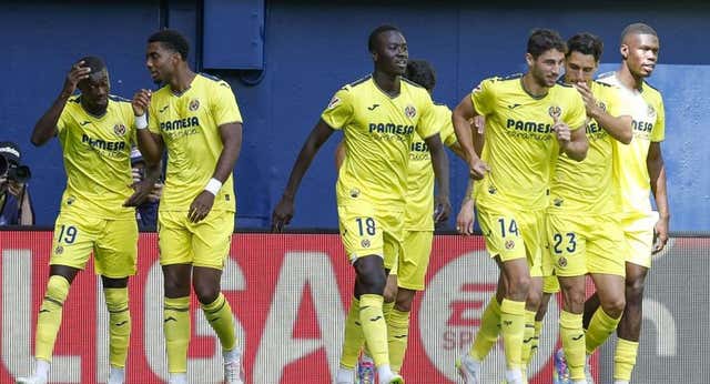 Osasuna llega tarde a la fiesta con aroma a Champions de La Cerámica